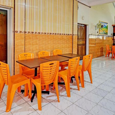 Collection O 91489 Hotel Tanjung Permata Cilacap Exterior photo